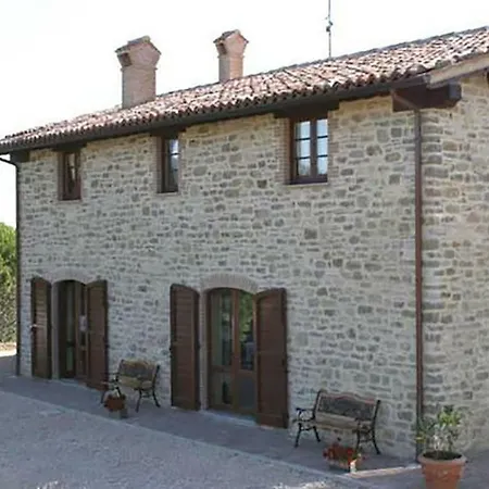 Agriturismo Sant'angelo * 古比奥